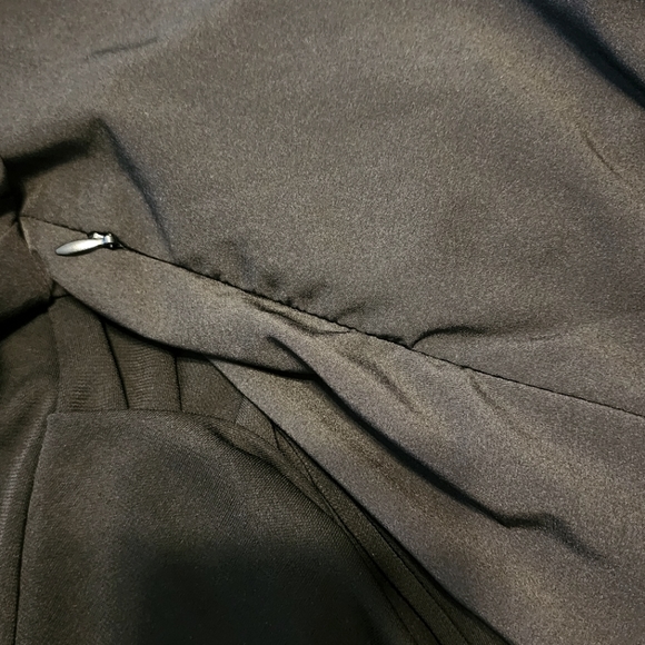 Missguided Asymmetrical Peplum Top | Long Sleeve - Picture 6 of 6